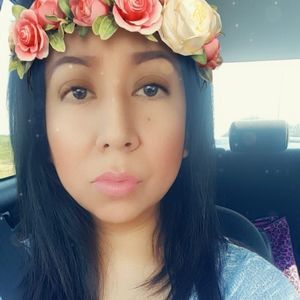 Meet your Posher, Elianeth